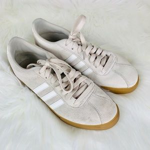 Adidas Woman’s Court Set Sneakers SZ 6.5 Pre-Owned